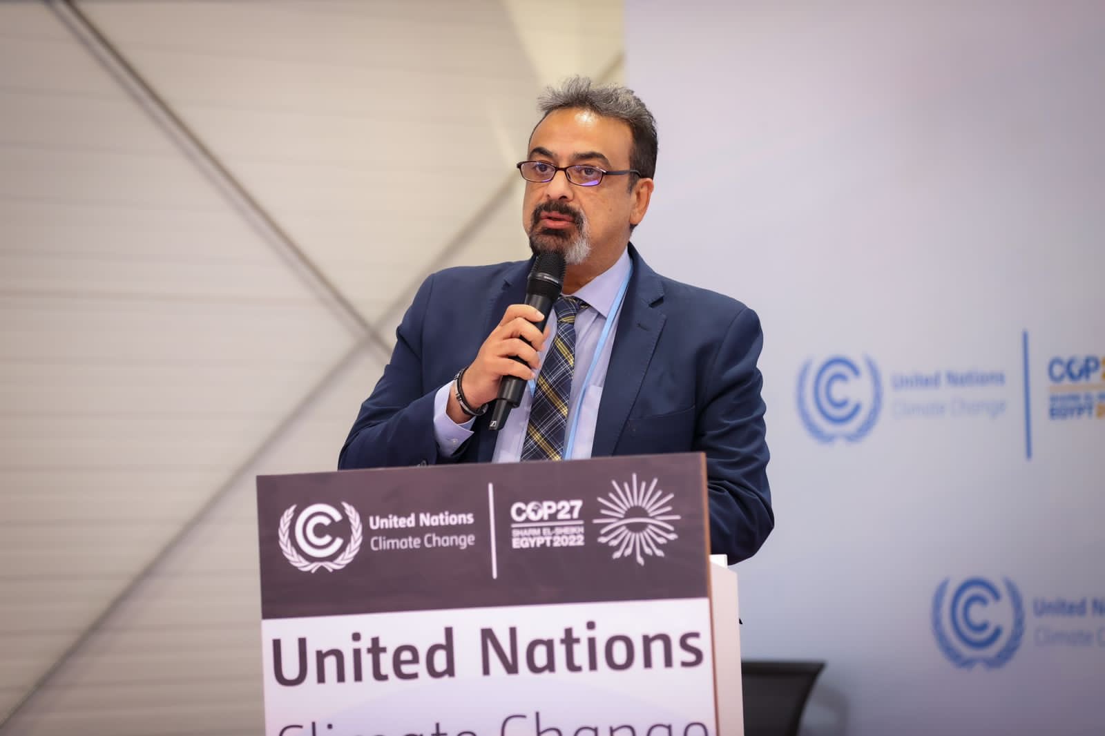 Dr. Hossam Abdelghaffar at a professional event